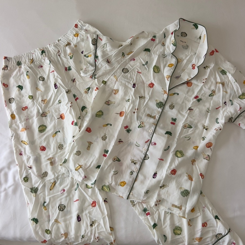 JOYOUS AND FREE Womens Veggie Print Pajama Set Medium